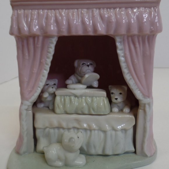 Simson Giftware Co.  Home Buddies "Board Meeting" Ceramic Figurine Apx 6" X 6" - Picture 1 of 14